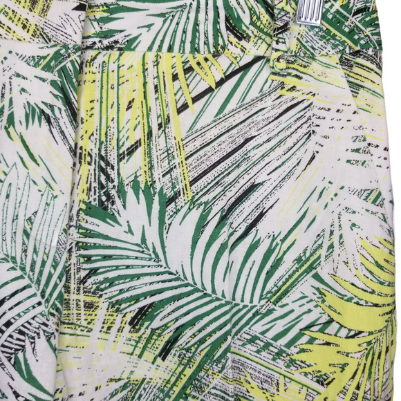 New Directions Shorts Swamp Lime White Palm Leaves Belt Loops Size 6 - Picture 2 of 5